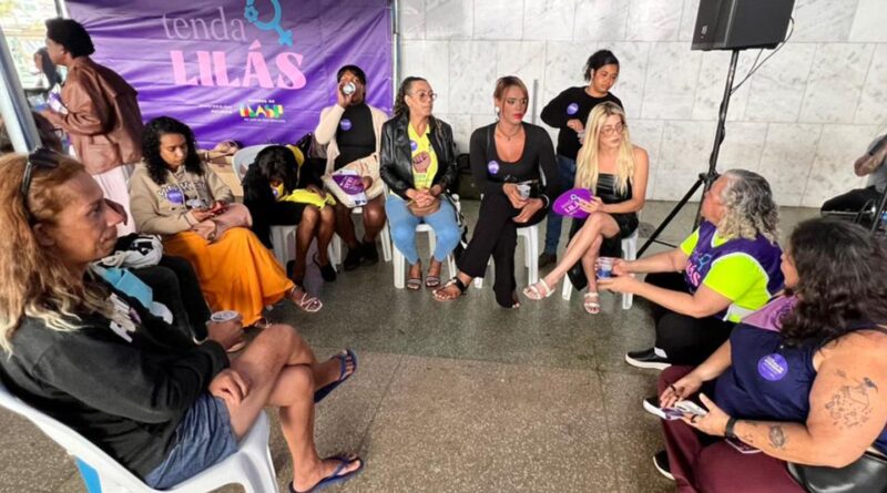 Ministério das Mulheres instala Tenda Lilás em Brasília